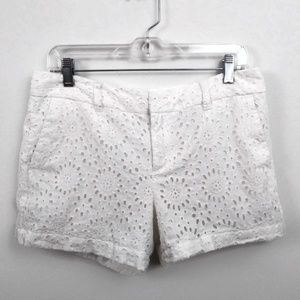 Anne Taylor Loft White Lace Flower shorts sz 8